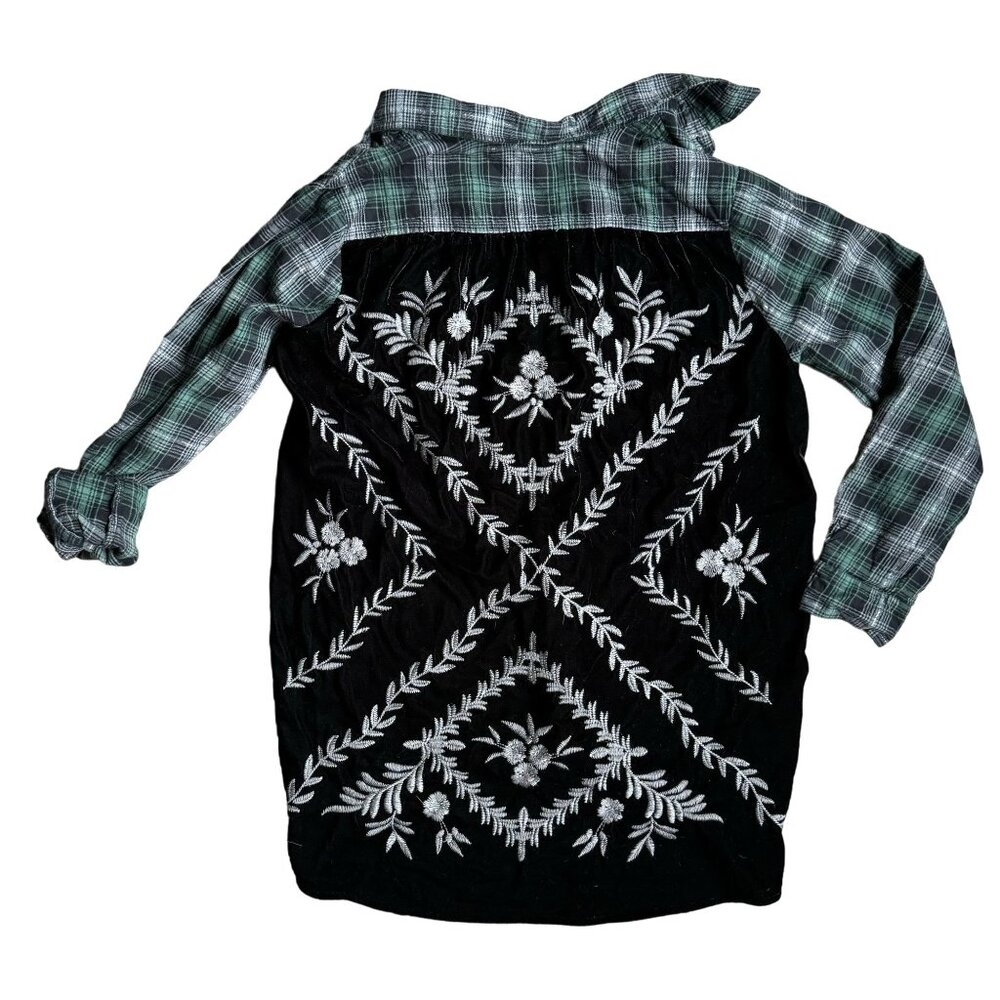 Democracy Plaid Button Up Shirt Small‎ Embroidered Country Cowgirl Festival Boho